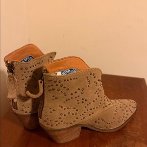 Dingo Tan Studded Ankle Booties